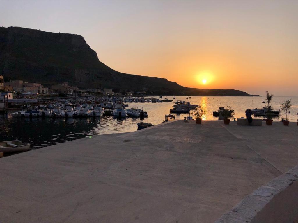 La Casa Del Gelso Apartment Tonnara di Bonagia Екстериор снимка